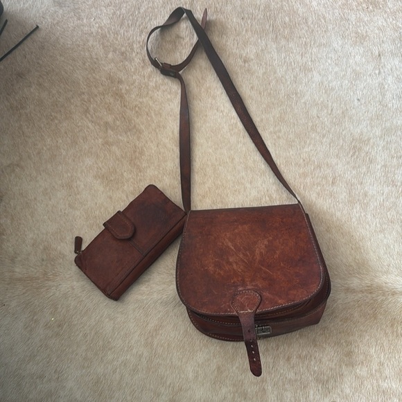Vintage Brown structured Leather Bag crossbody or shoulder - Picture 10 of 17